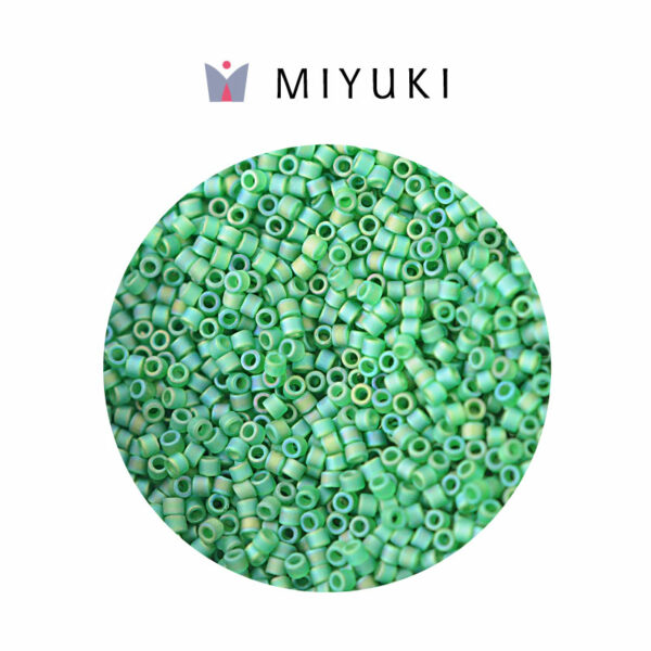 Miyuki Delica Mate Ligth Transparente Green