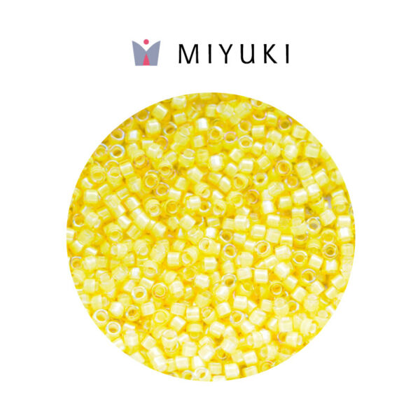 Miyuki Delica While lined Yellow